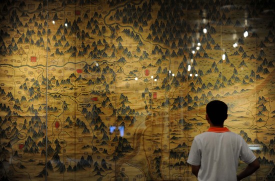组图：国家图书馆特藏精品展在京开展